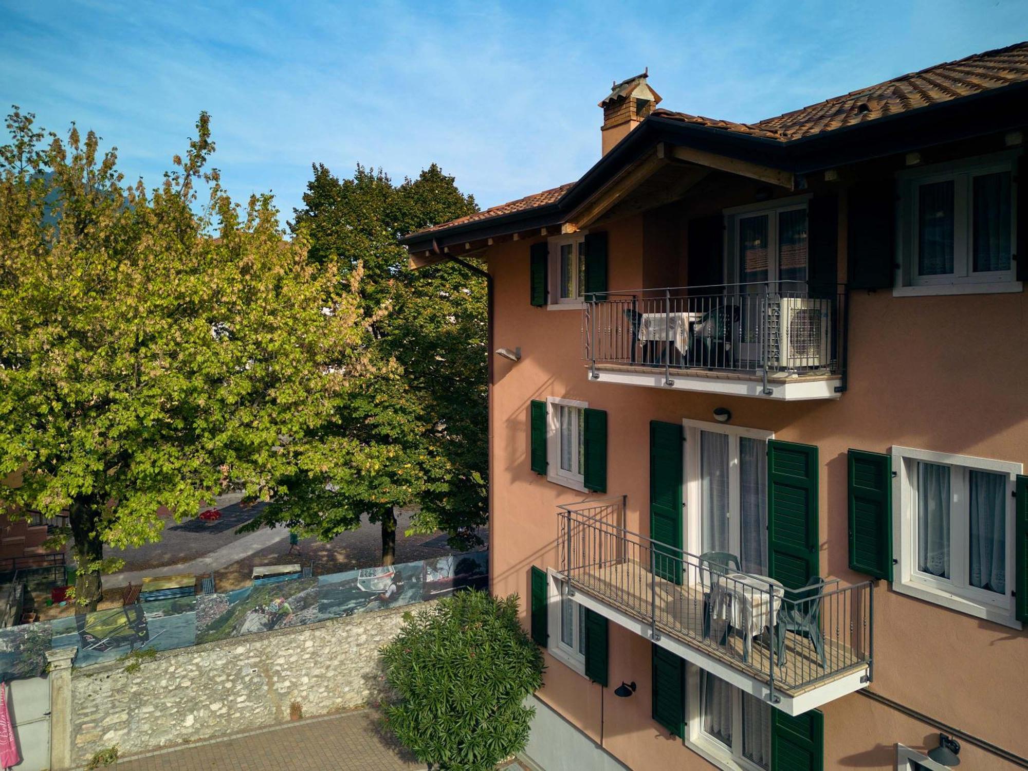 Bella Villa Apartments Рива-дель-Гарда Экстерьер фото