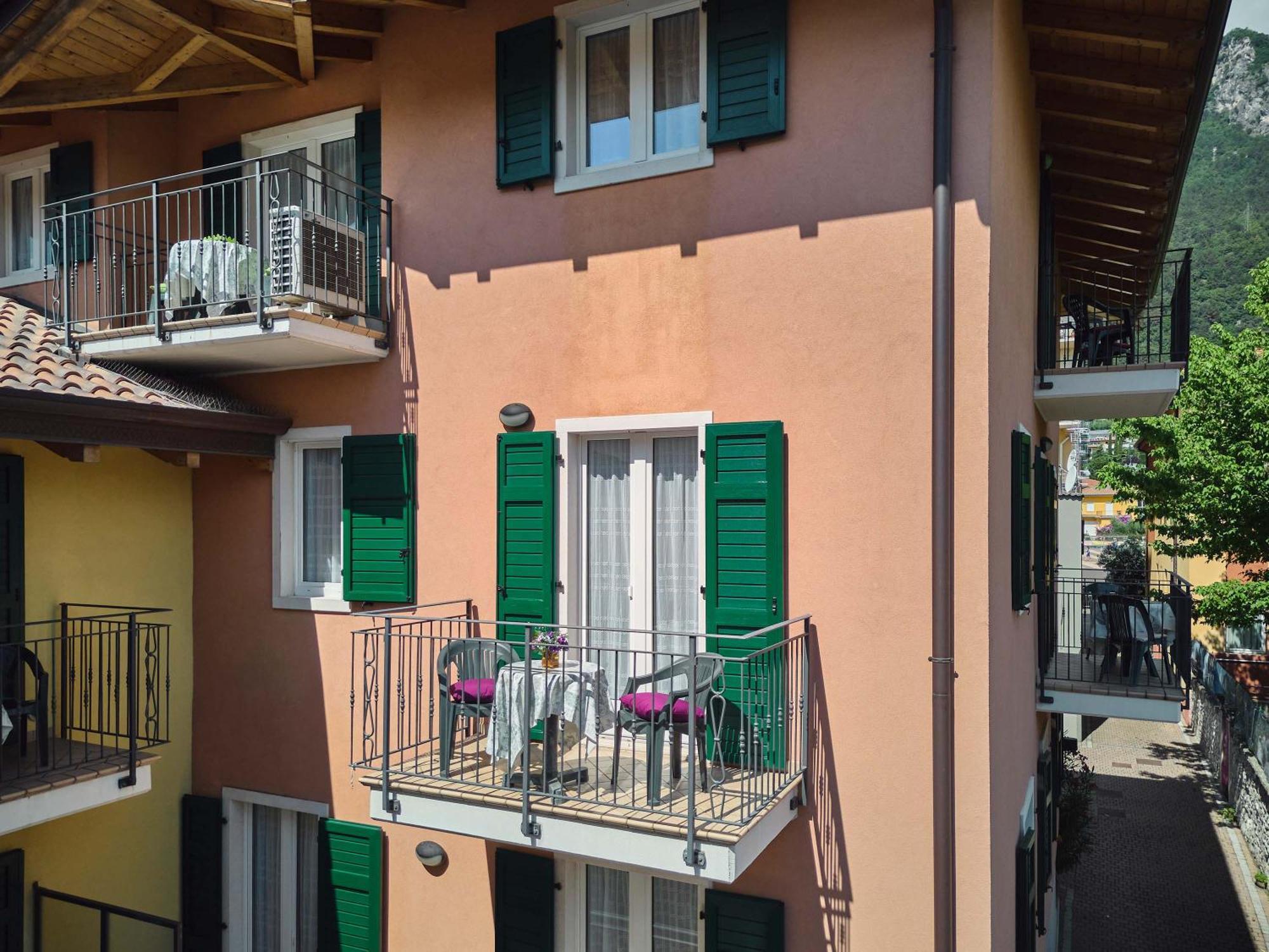 Bella Villa Apartments Рива-дель-Гарда Экстерьер фото